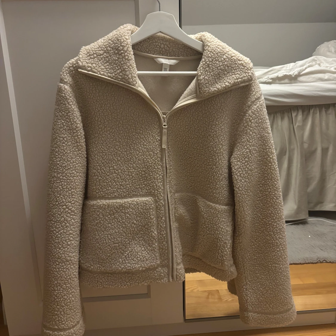 Beige teddyjacka - 1