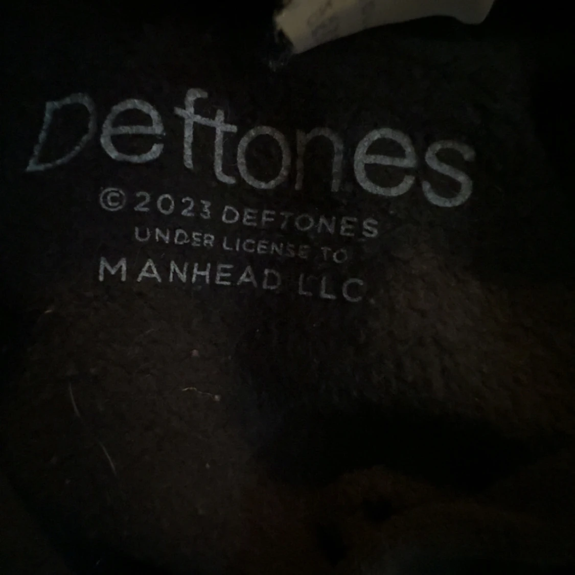 Svart Deftones hoodie med röd print - 4