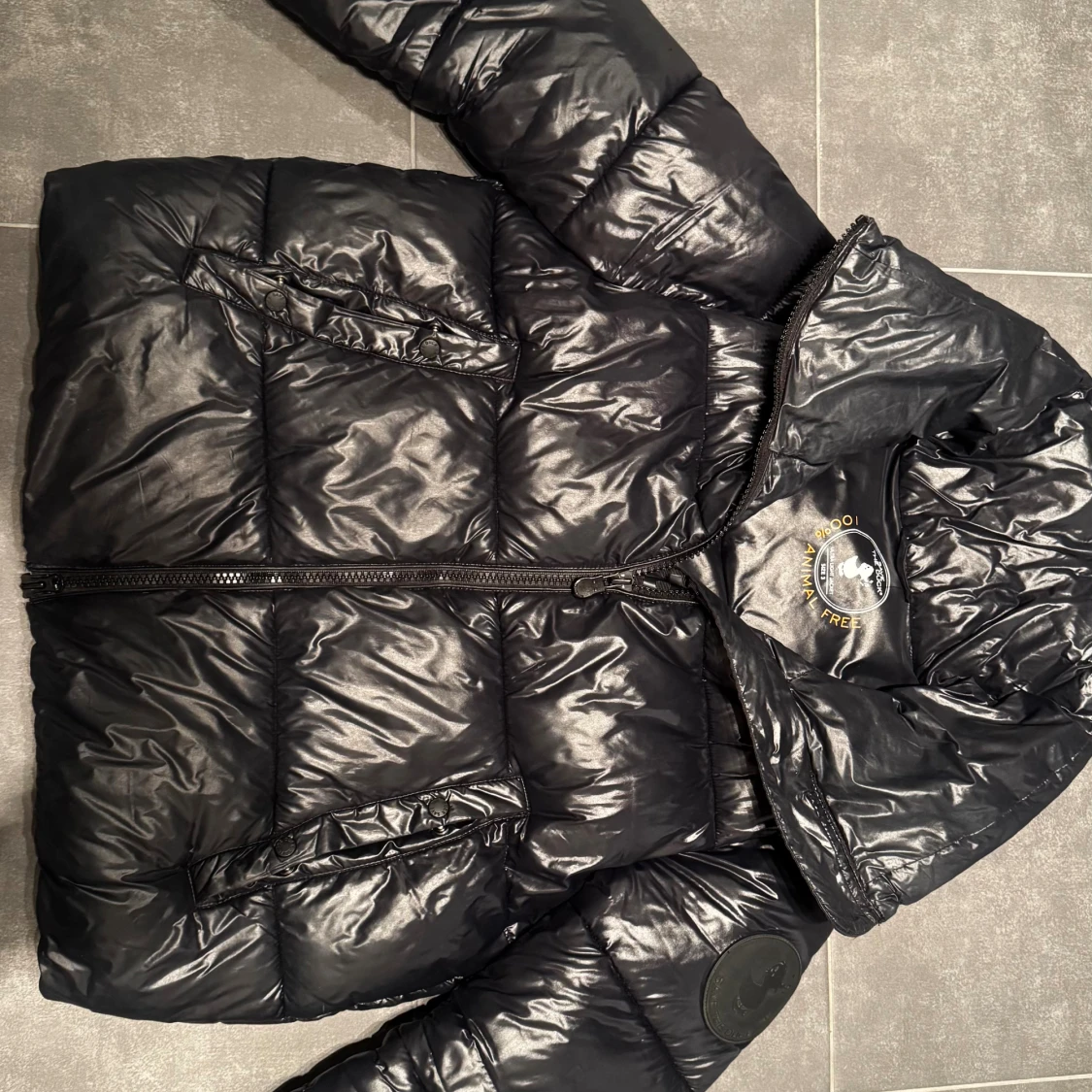 Save the duck jacka  - 1