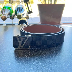 Bälte från välkänt märke  - Snyggt till allt 