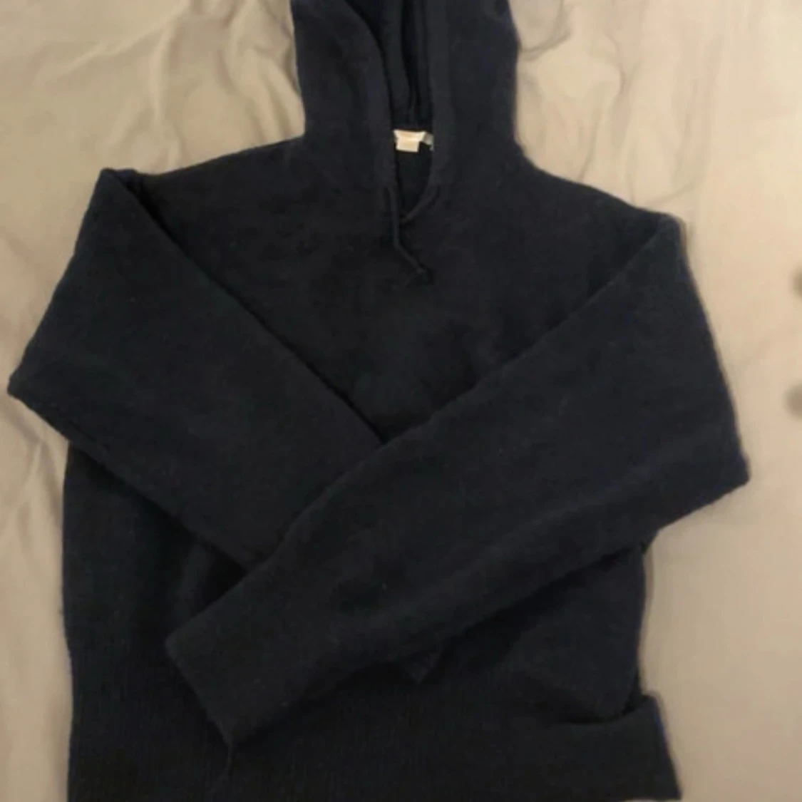 Stickad hoodie  - 1