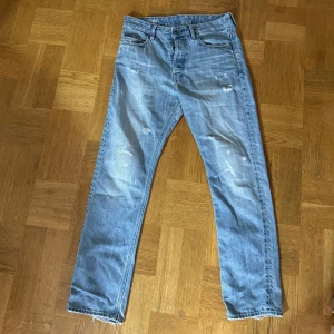 G-Star Jeans - G-Star Jeans size 31:32  Väldigt fint skick (ny pris 2000kr)  pris prutat och klart!