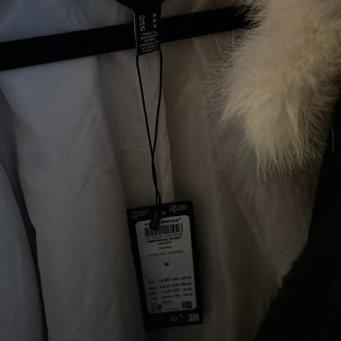 Vit pälsjacka från Vero Moda - 92