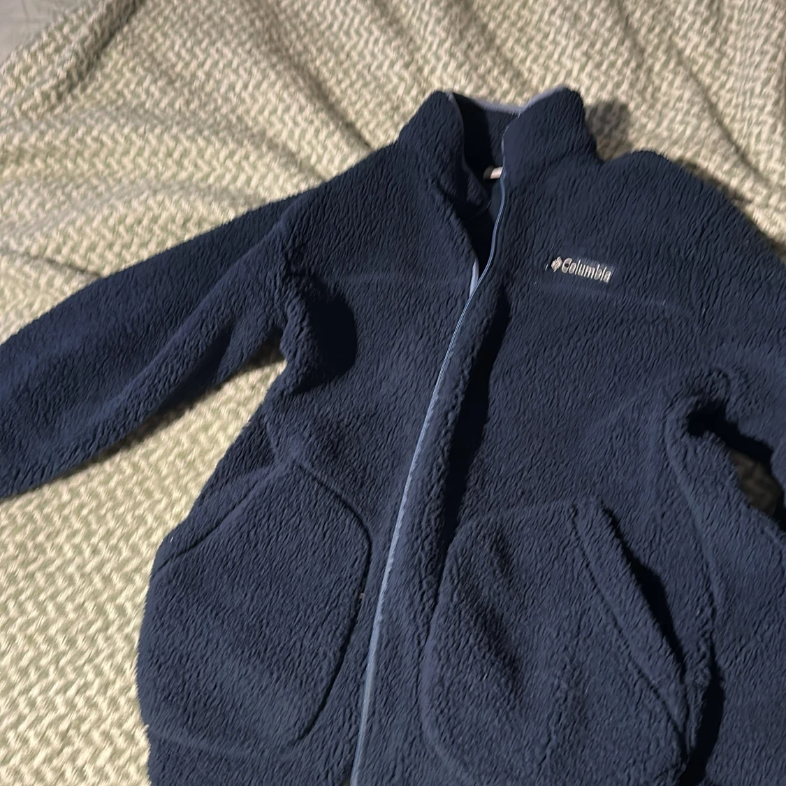 Mörkblå fleecejacka från Columbia