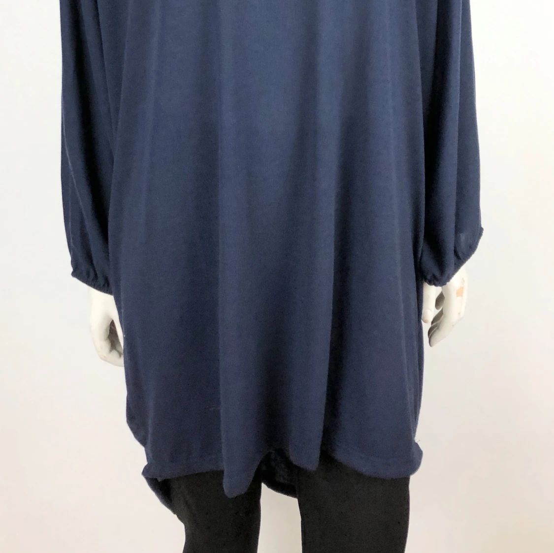 Svart tröja med paljettvingar - 90