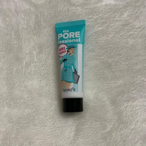 The POREfessional Pore Primer från Benefit - Säljer en tub av The POREfessional Pore Primer från Benefit. Nypris på sephora 200kr.