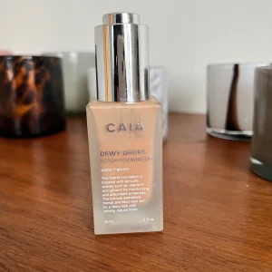 Dewy drops - Säljer pga fel färg, använda ca 4 gånger 