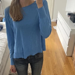 Blå tröja från Zara - Så snygg blå tröja från Zara. 🥰