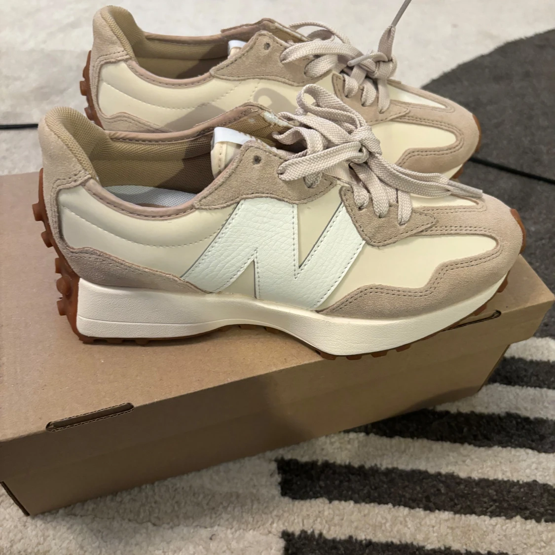  New balance WS327 sneakers.  - 90