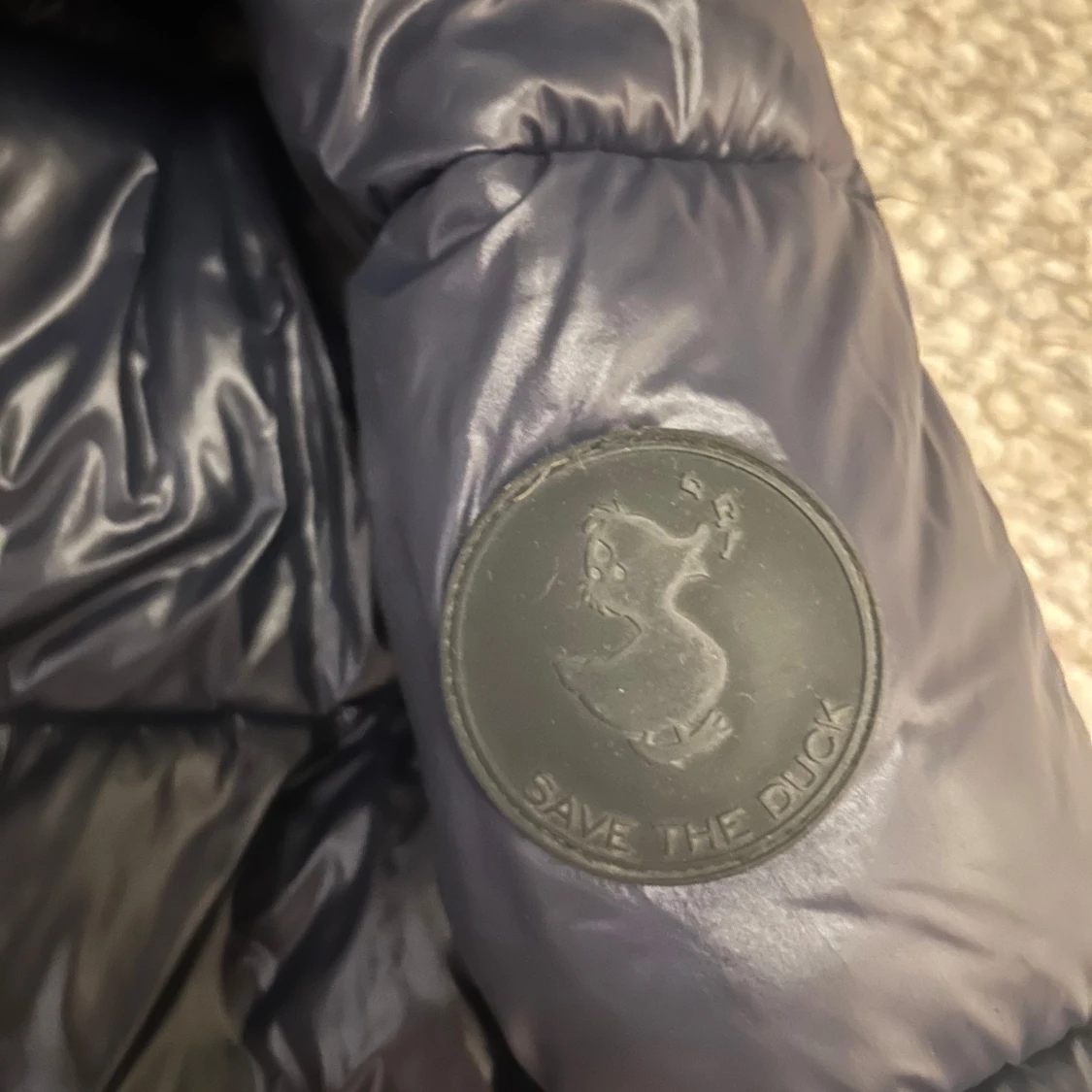 Svart pufferjacka från Save the Duck - 92