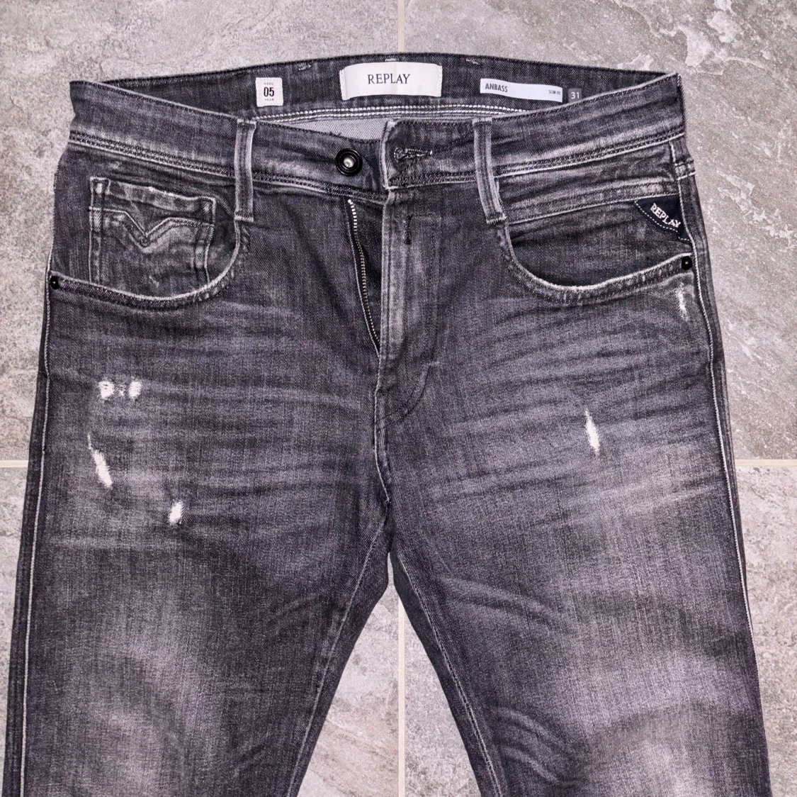 Grå jeans från Replay - 90