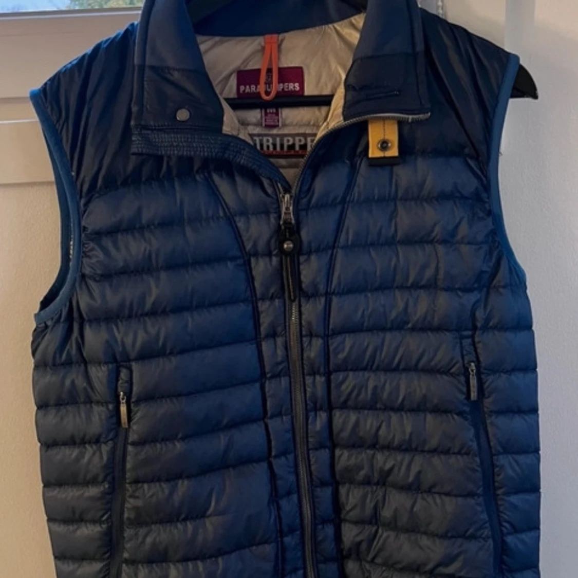 Blå dunväst från Parajumpers