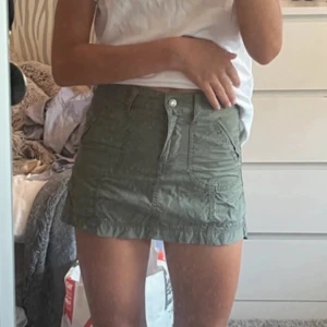 Kjolae - Superfin kjol i mycket fint skick😍😍