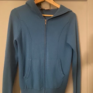 Kashmir zip hoodie  - 💙