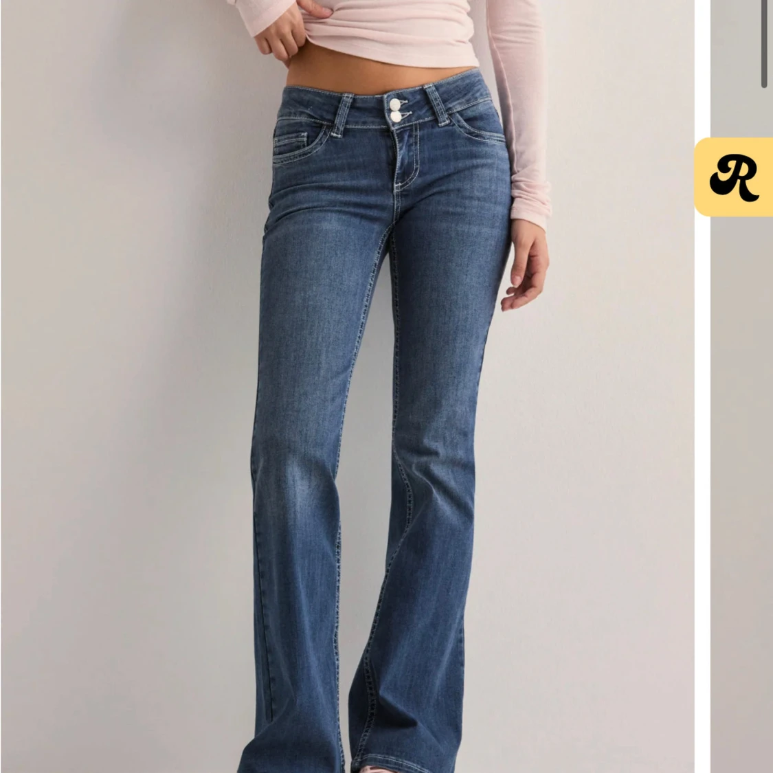 Blå bootcut jeans