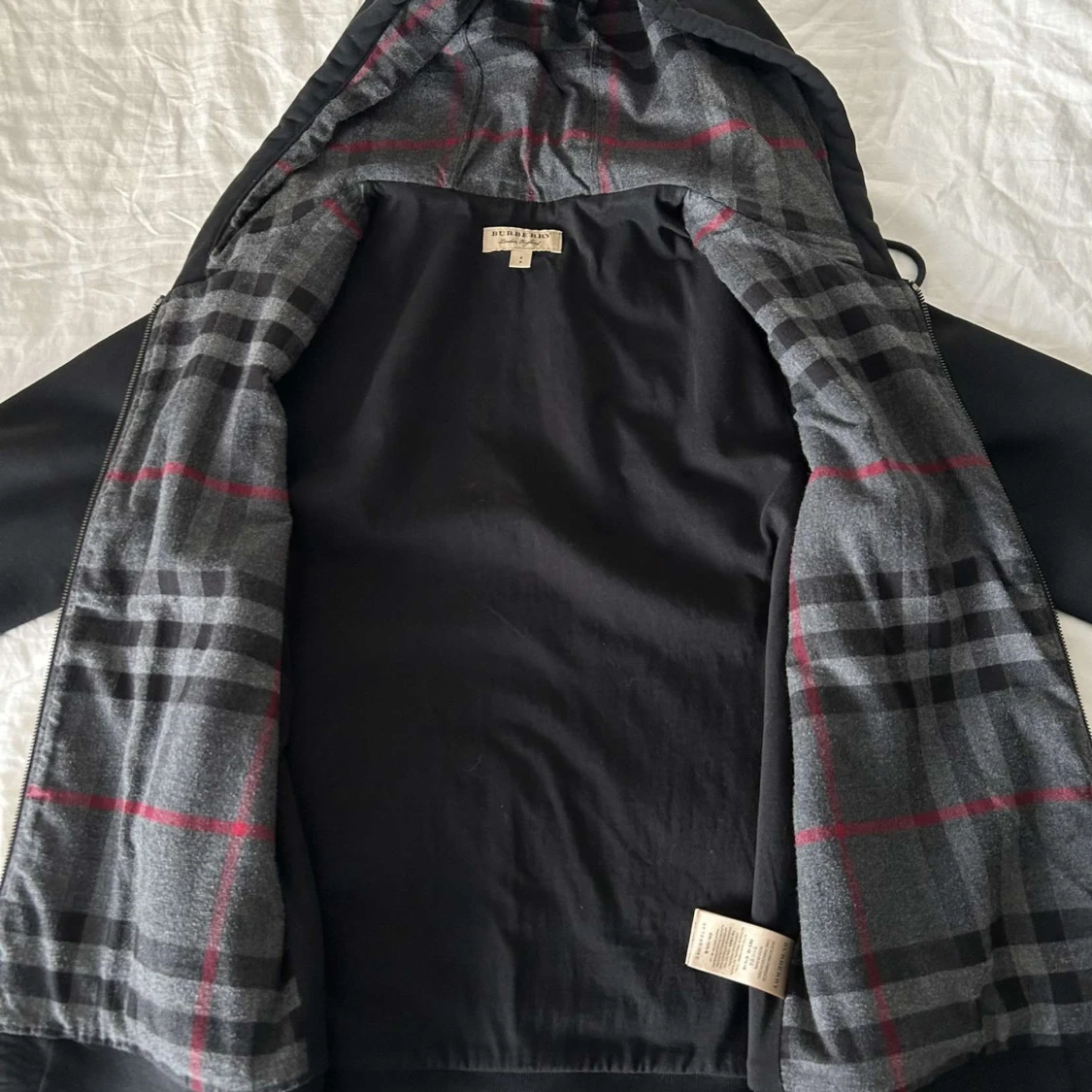 Svart hoodie från Burberry - 91