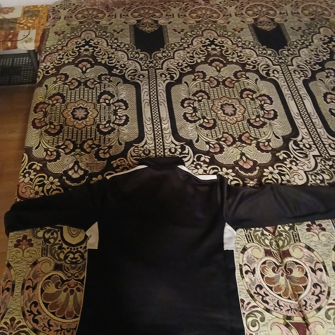 Svart träningsjacka från Adidas - 92