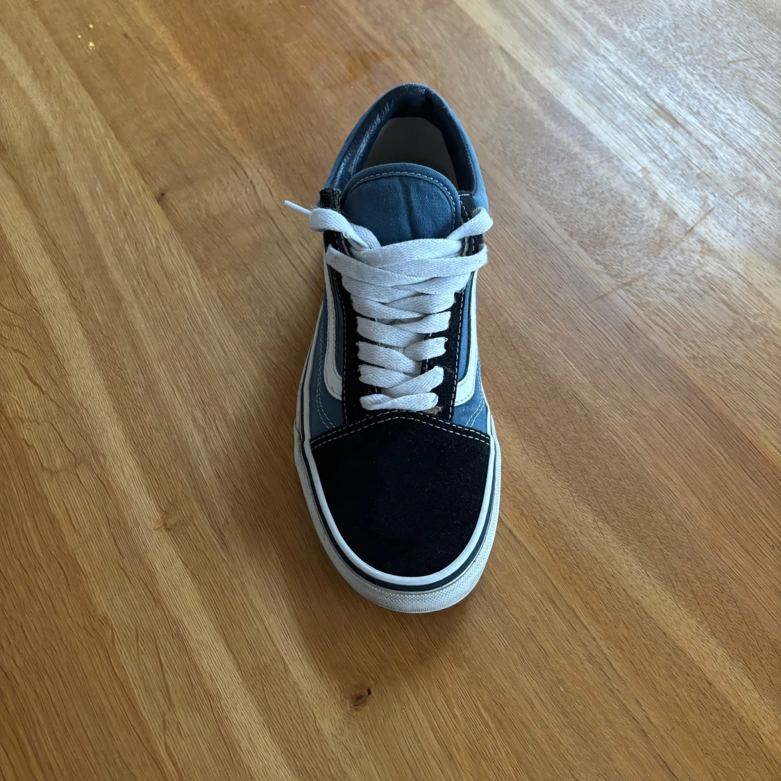 Svarta och vita sneakers från Vans - 90