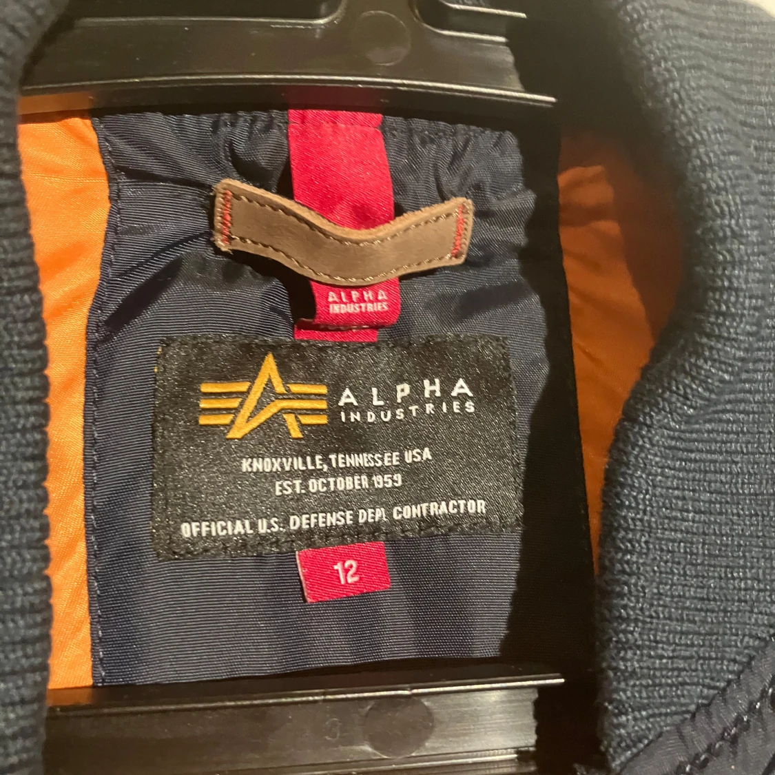 Blå bomberjacka från Alpha Industries - 91