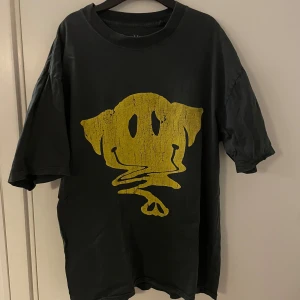 Cypress Hill t-shirt - Grå oversized Cypress Hill t-shirt. Sälj pga ingen användning. Bra kvalitet✅ Priset är ej hugget i sten💸 hör gärna av vid frågor?