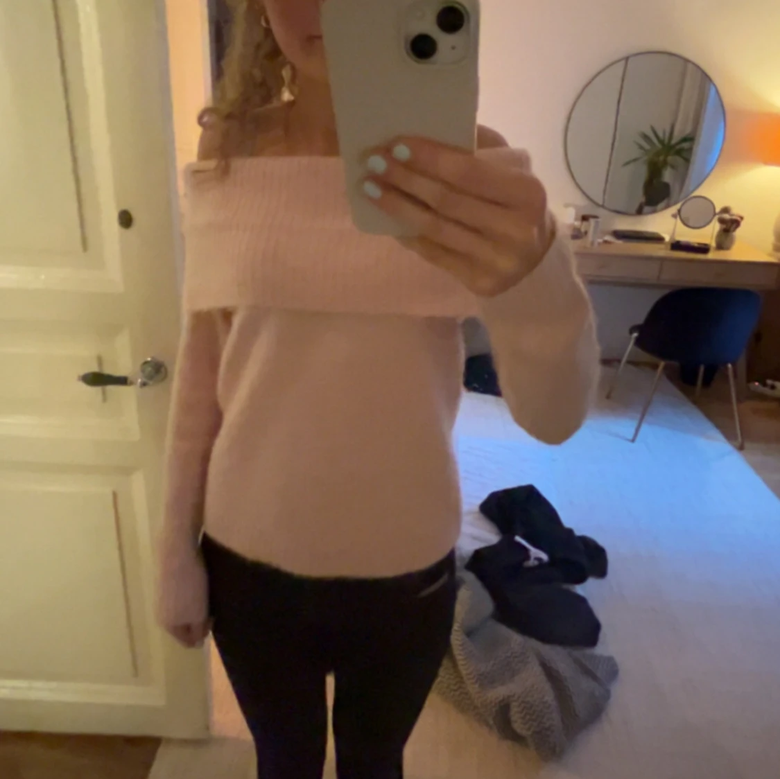 Rosa offshoulder tröja