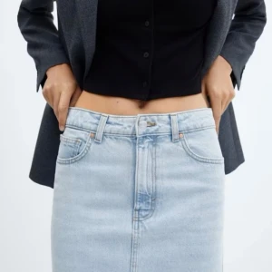 Jeanskjol mango  - Maxi-jeanskjol från mango storlek XL