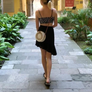 Korgväska - Superfin korgväska med långt axelband 💓💓💓