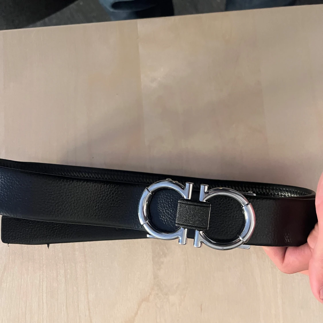 Ferragamo bälte  - 91