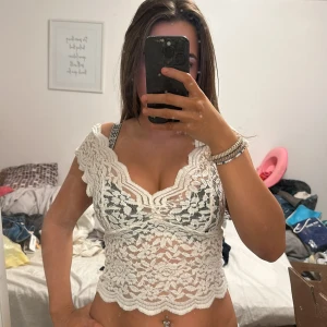 Spetstopp  - Slutsåld spetstopp från zara 