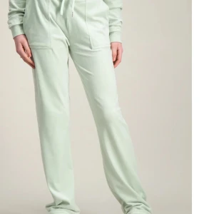 Juicy couture - Mint gröna juicy couture i jättefint skick!