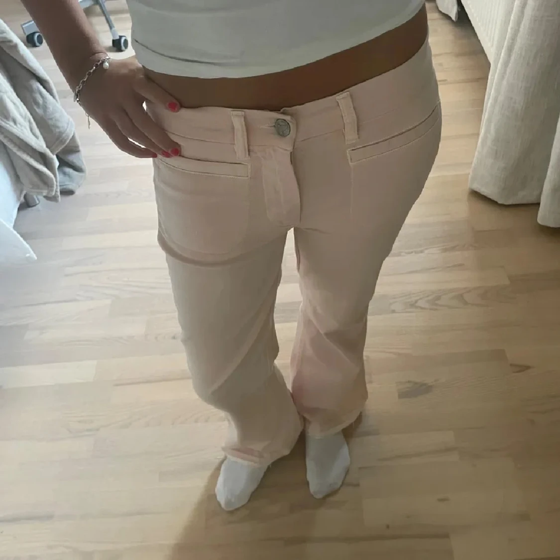 Rosa lågmidjade jeans  - 90