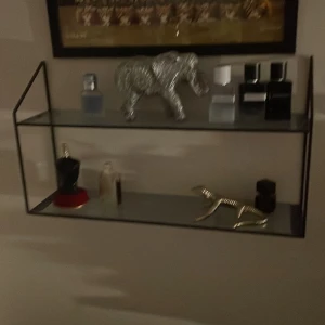 Säljer parfymer - Meddela om ni vill ha mer information, jag säljer parfymerna för dessa priserna: JPG le male le parfum: 600.           Dolce Gabbana: 375.       Ysl y EDP: 550.       Ysl y le parfum: 800.       Ysl y eau fraiche 700.    Jpg guldig 1200.    