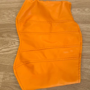 Cropped top S - Endast provad!