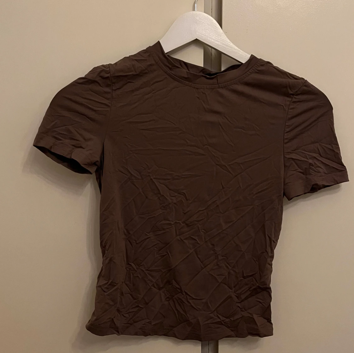 Brun stretchig topp - OANVÄND