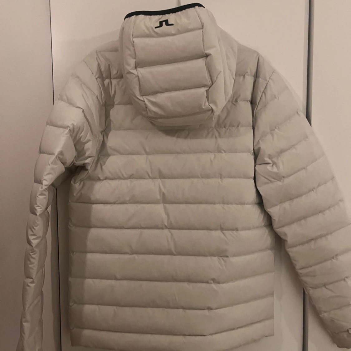 Vit dunjacka från J Lindeberg  - 1