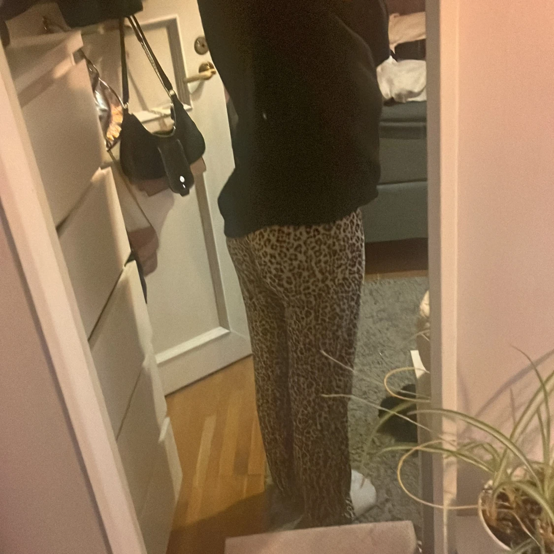 Leopardmönstrade byxor - 1