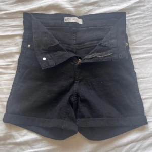 Jeans shorts  - Inte använda Ginatricot Molly shorts 