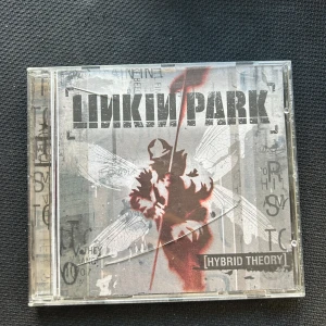 Linkin Park hybrid theory cd  - Bra skick 
