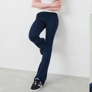 Gina tricot ypga pants - Helt nya i perfekt skick, i färhen navy, passar en xs💙