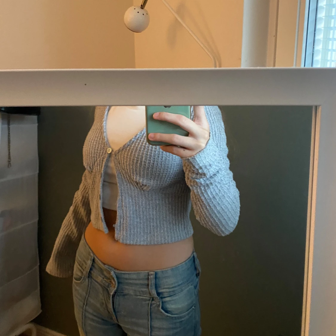 Grå ribbad kofta - 90