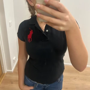 Polo Ralph Lauren shirt - Polo Ralph Laurenin pikeepaita hyvässä kunnossa kokoa S. The skinny polo mallia.