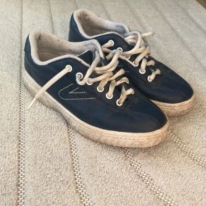 Tretorn sneakers - Sneakers från tretorn. Välanvända men fullt fungerande! 