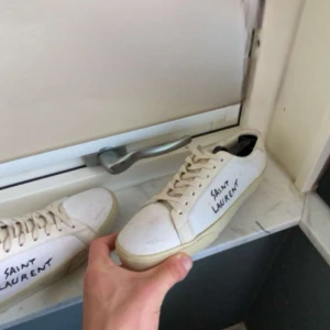 Saint Laurent skor - Saint Laurent skor, 2899 kr, box, dustbag, nya skosnören medkommer, size 40 fits 41