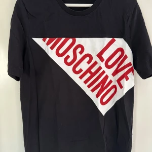 Love Moschino - Sparsamt använd 