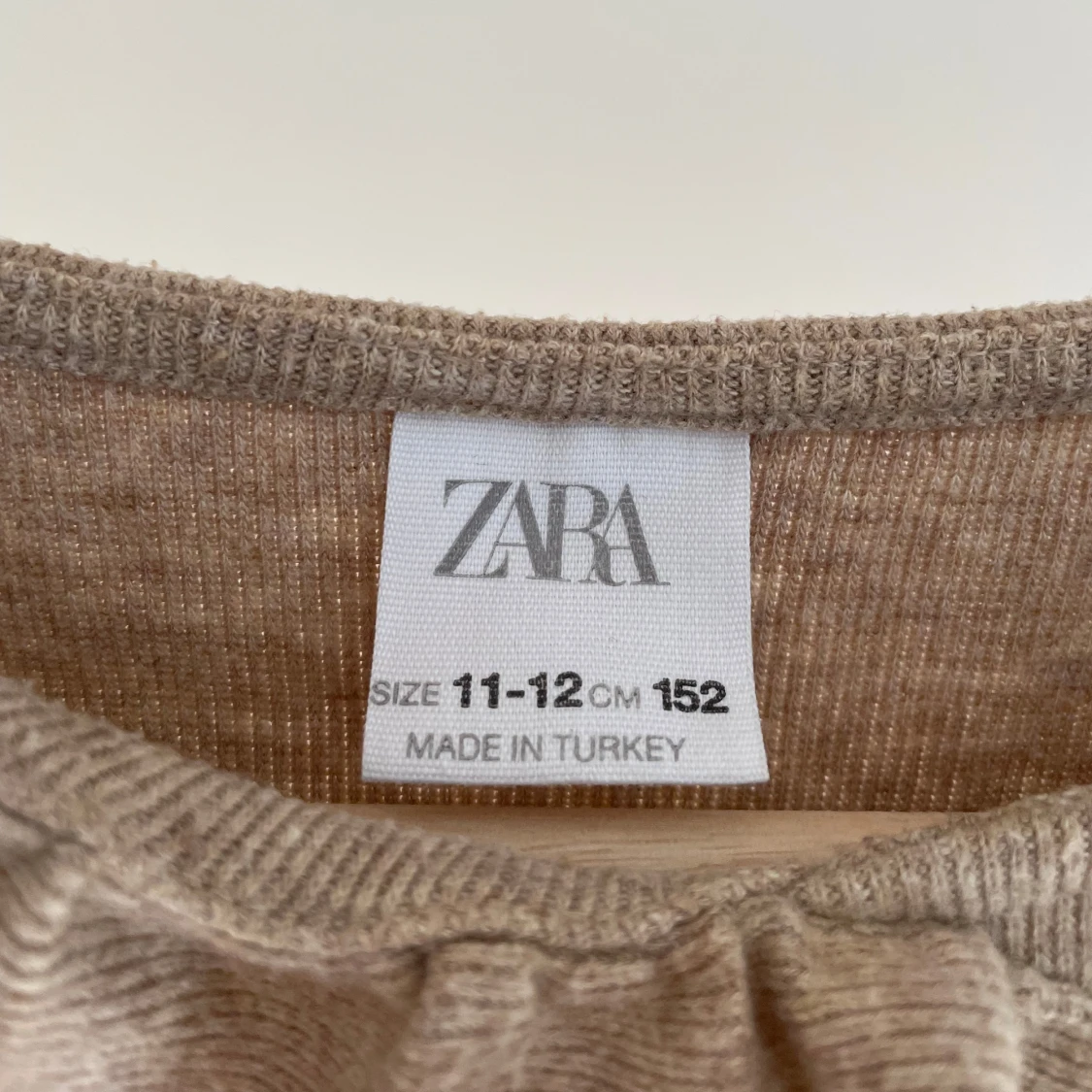 En tröja från zara  - 90