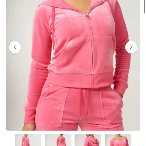 Juicy kofta , rosa xs - Säljer denna juicy koftan , haft den i 1 år srg säljer jg den till ett billigt pris , ingrt fel på den , skriv om nie intreseqde för varan 