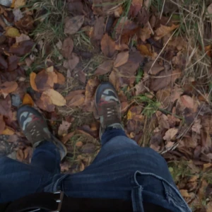 Valentino Rockrunners  - Säljer nu mina Valentino Rockrunners. Just denna colorway är väldigt svår att få tag på. Bästa vinterskorna för män! Använda, men inga större defekter. Storlek 44,sitter tts. Har tyvärr ej kvitto elr box, men är självklart äkta! Skriv vid frågor elr funderingar. Tar byten! Har även tvättat sulan sen bilderna, skriv för fler bilder!