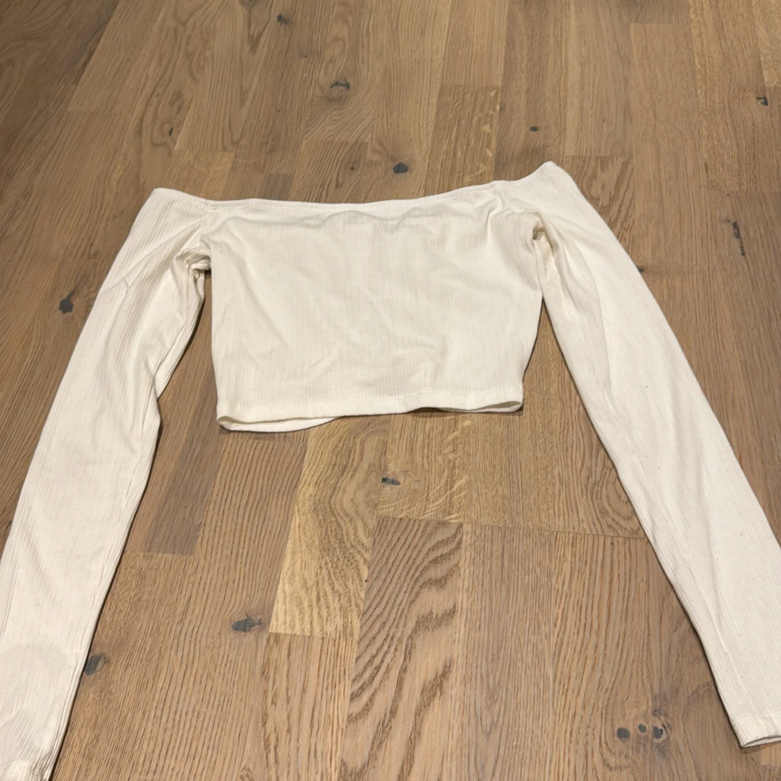 Vit offshoulder topp - 90