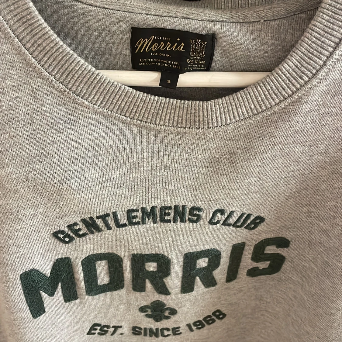 Grå sweatshirt från Morris - 91