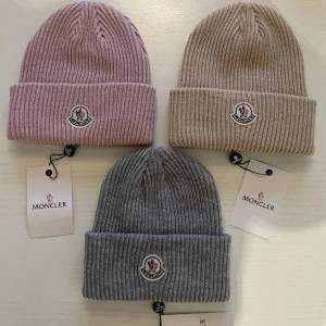 3 beanie mössor , moderna och snygga helt nya 